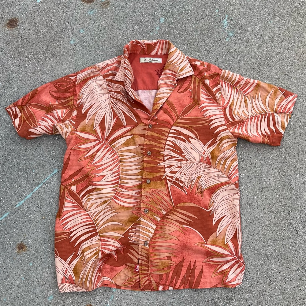 Tommy Bahamas Mens Silk button up short sleeve shirt Hawaiian Vacation summer